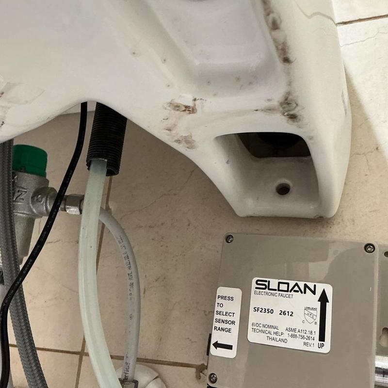 Electronic faucet sensor control box under sink Electronic faucet sensor control box under sink