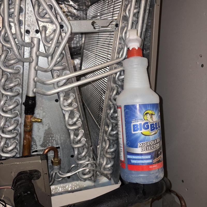 Evaporator coil and refrigerant leak detector bottle Evaporator coil and refrigerant leak detector bottle