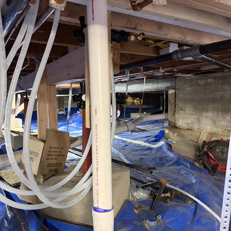 Radiant floor heating manifold and piping installation