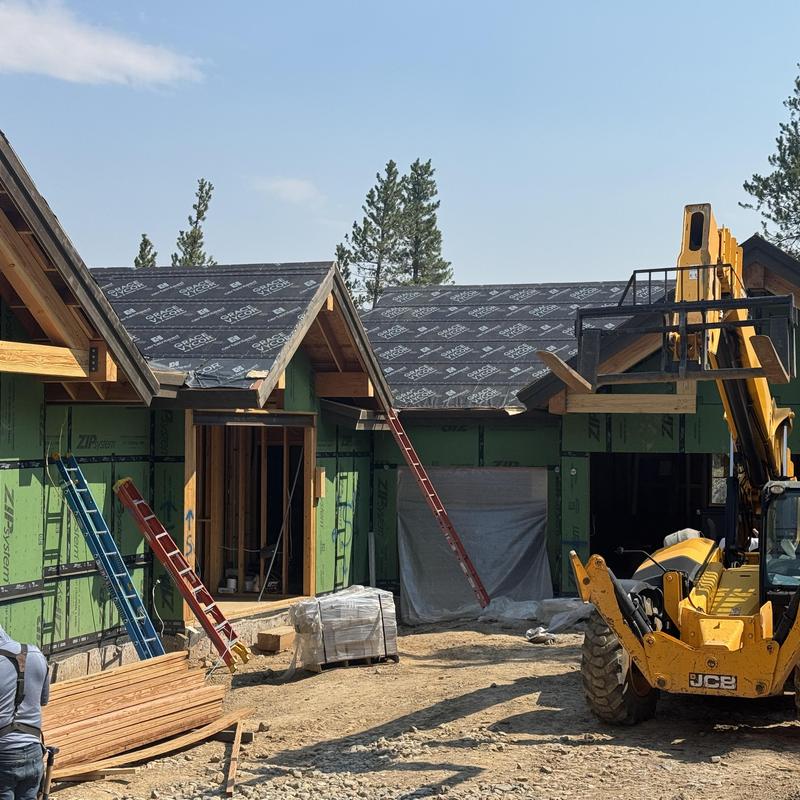 Asphalt shingle roof underlayment installation site Asphalt shingle roof underlayment installation site