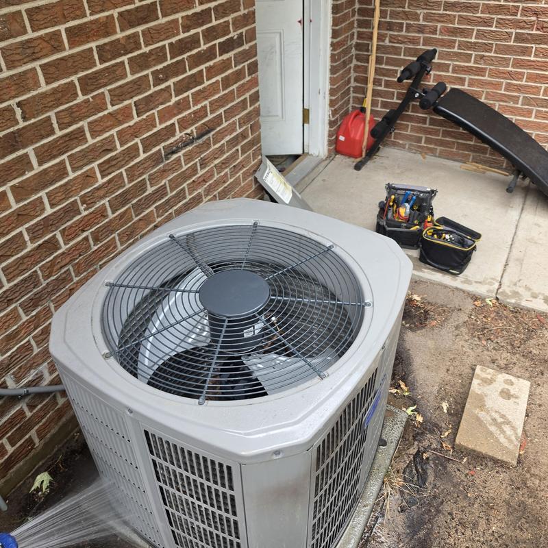 American Standard air conditioner with outdoor condenser cleaning American Standard air conditioner with outdoor condenser cleaning