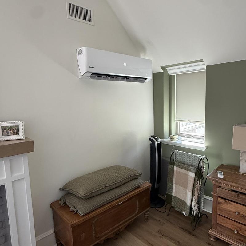 Innovair 2 ton mini split wall unit in bedroom Innovair 2 ton mini split wall unit in bedroom