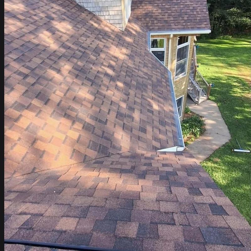 CertainTeed landmark Pro roof shingles on new home roof CertainTeed landmark Pro roof shingles on new home roof