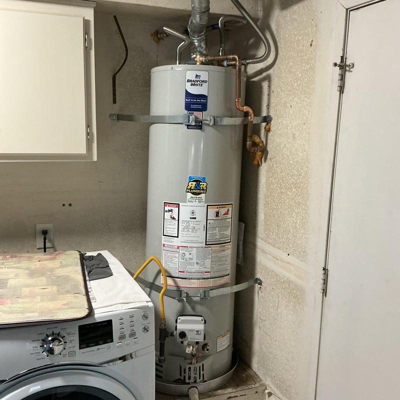 40-gallon Bradford White water heater installation