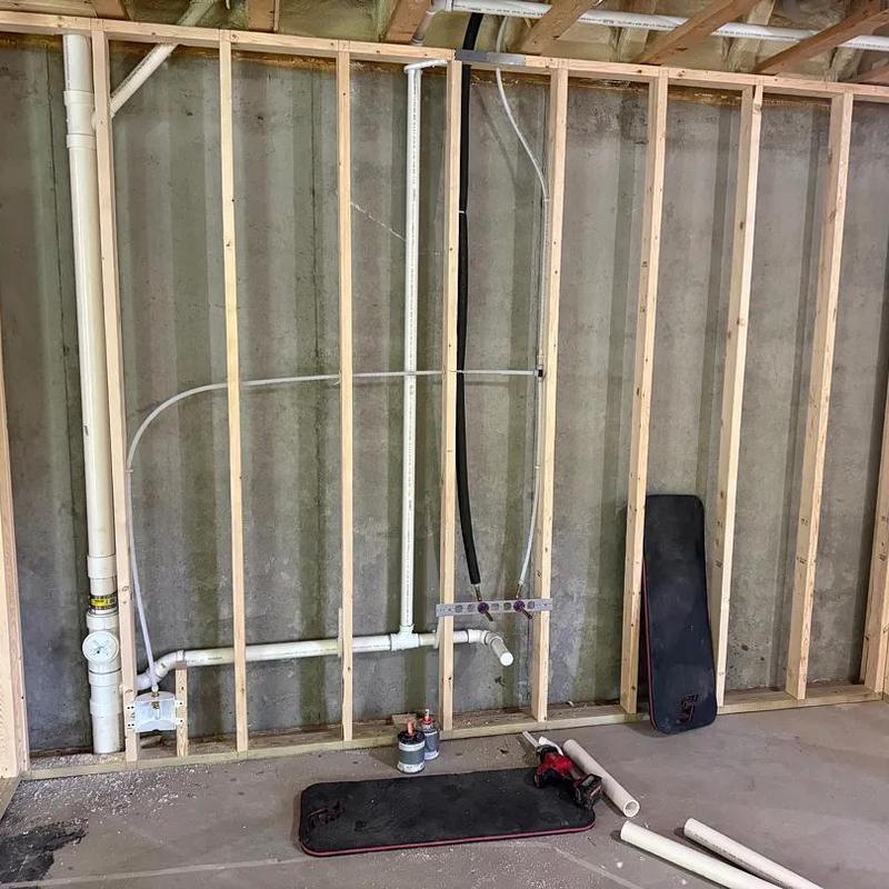 Basement bathroom plumbing rough-in with PVC pipes Basement bathroom plumbing rough-in with PVC pipes