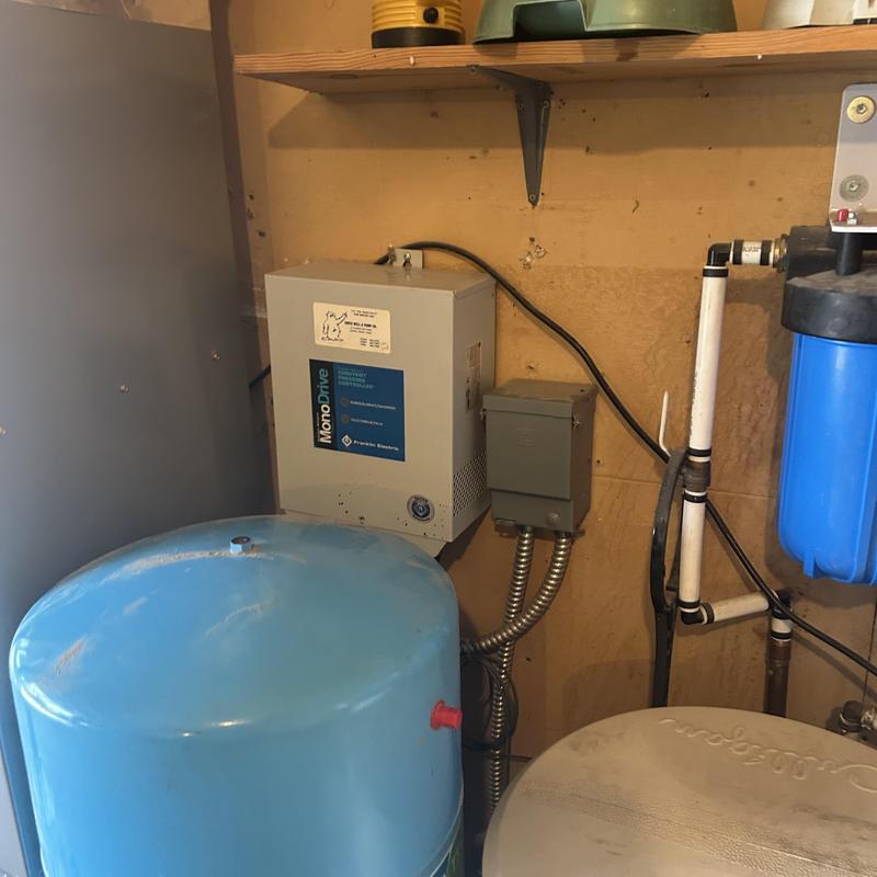 Constant drive well pump system with pressure tank and filter