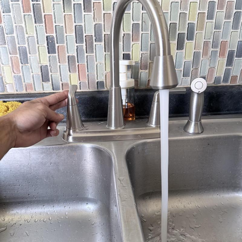Kitchen faucet emergency shut offs with water flow Kitchen faucet emergency shut offs with water flow