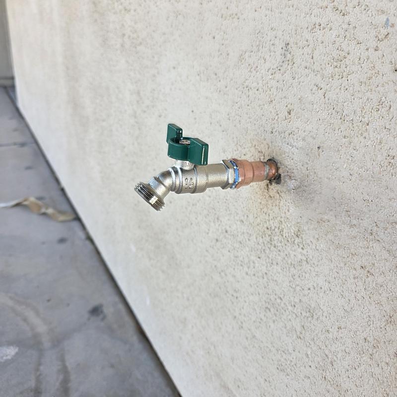 Hose bib replacement with new valve on exterior wall Hose bib replacement with new valve on exterior wall