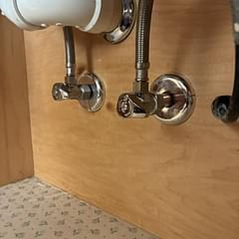 Shut off valves for master bath faucet system Shut off valves for master bath faucet system