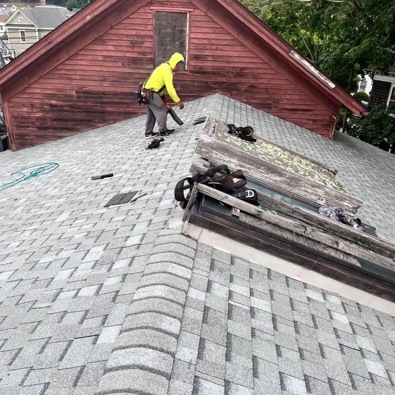 CertainTeed Landmark Pro shingles installation on roof CertainTeed Landmark Pro shingles installation on roof