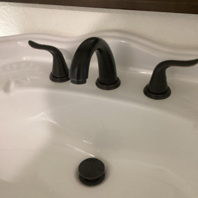 Bathroom widespread faucet with oil-rubbed bronze finish