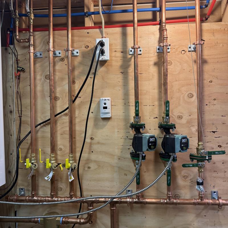 Copper pipe system with flow control valves and pumps Copper pipe system with flow control valves and pumps