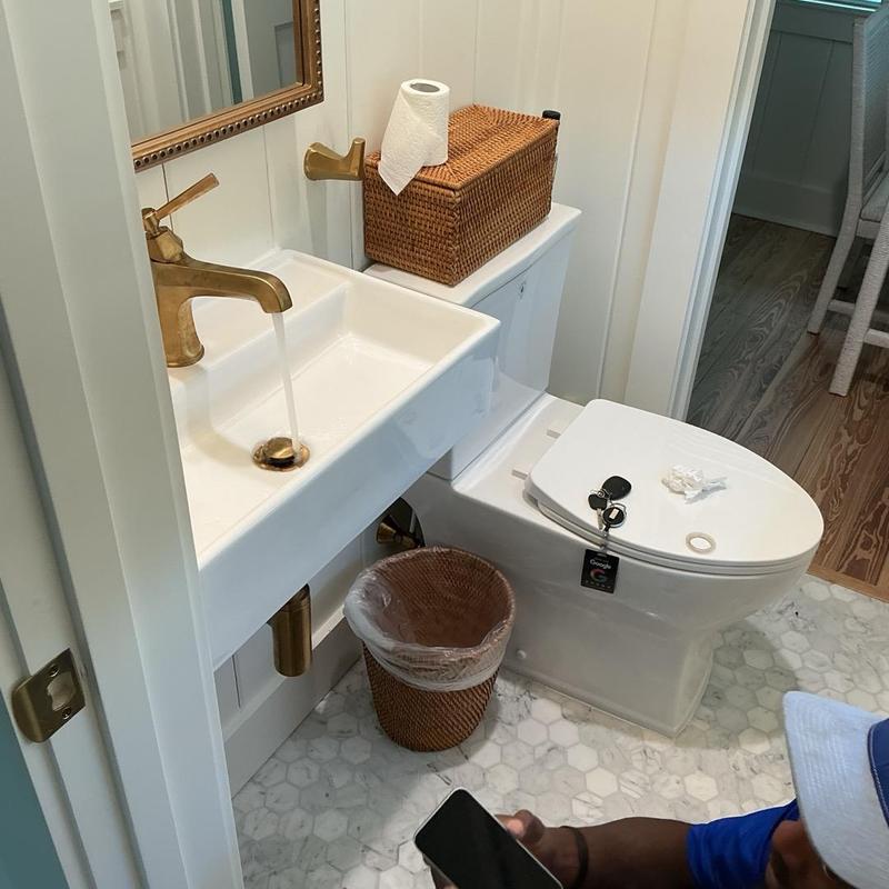 Bathroom sink faucet gasket hand tightened, no drip Bathroom sink faucet gasket hand tightened, no drip