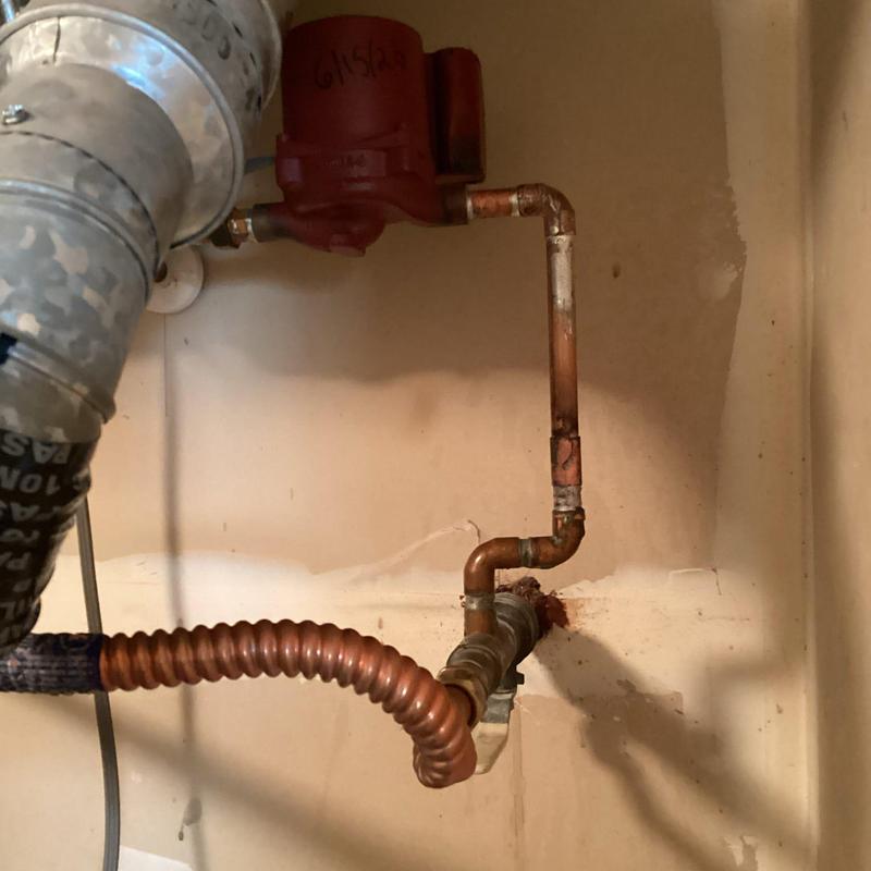 Recirculation pump copper waterline with fittings Recirculation pump copper waterline with fittings