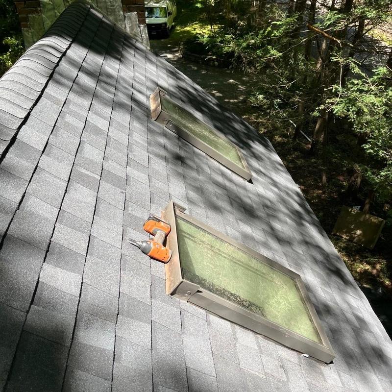 CertainTeed Landmark Pro shingles with skylights installation CertainTeed Landmark Pro shingles with skylights installation