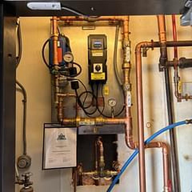 Booster pump installation with copper piping system Booster pump installation with copper piping system