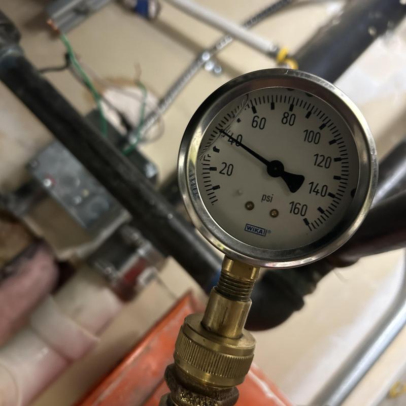 Pressure gauge on Captive Aire 3-way valve system Pressure gauge on Captive Aire 3-way valve system