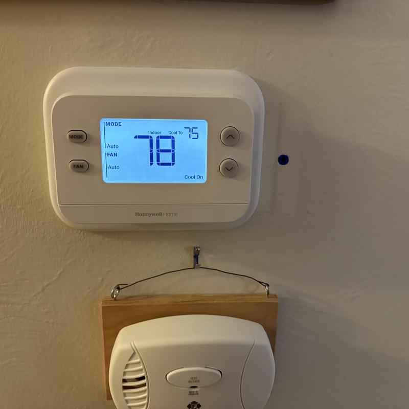 Honeywell Focus thermostat with digital display Honeywell Focus thermostat with digital display