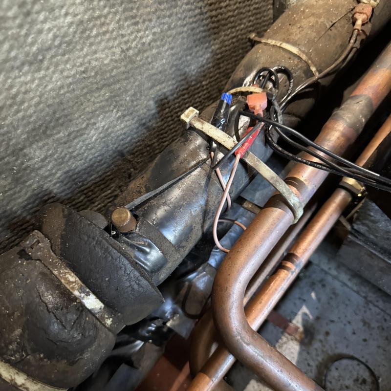 Evaporator coil temperature sensors on HVAC piping