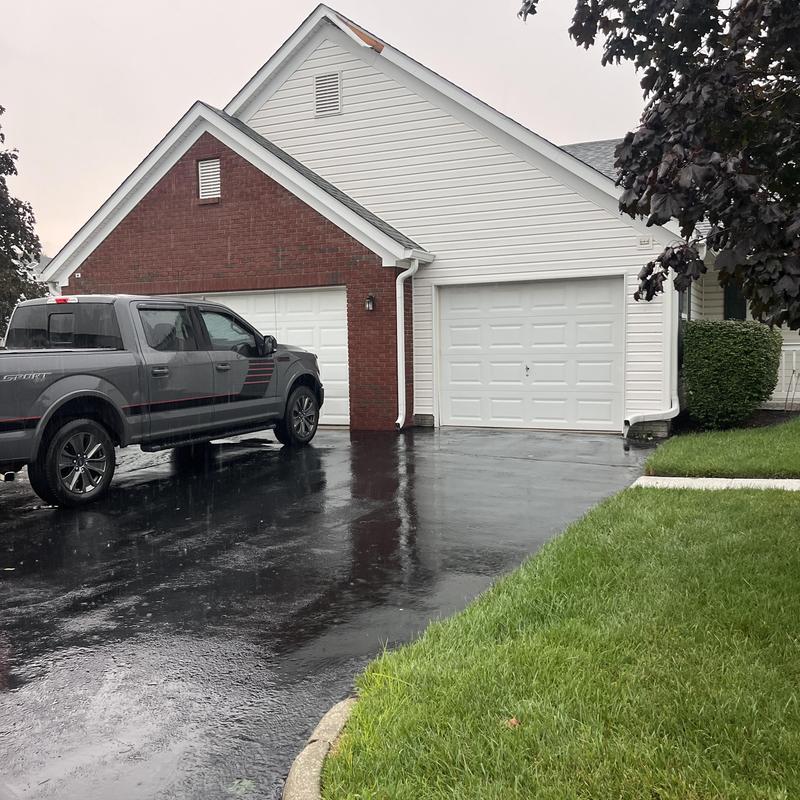 Fascia replacement on residential garage exterior Fascia replacement on residential garage exterior