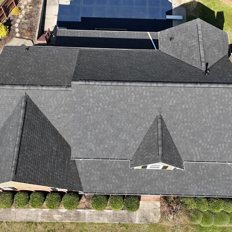 Asphalt shingle roof with full replacement in Soddy-Daisy Asphalt shingle roof with full replacement in Soddy-Daisy