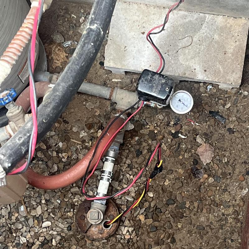 Submersible well pump wiring and pressure gauge setup Submersible well pump wiring and pressure gauge setup