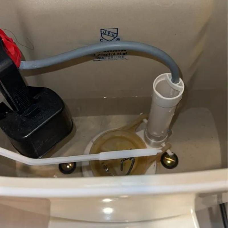 Toilet tank with replacement bolts and internal parts Toilet tank with replacement bolts and internal parts