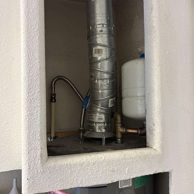 Water heater pipe with vent pipe and pressure tank Water heater pipe with vent pipe and pressure tank