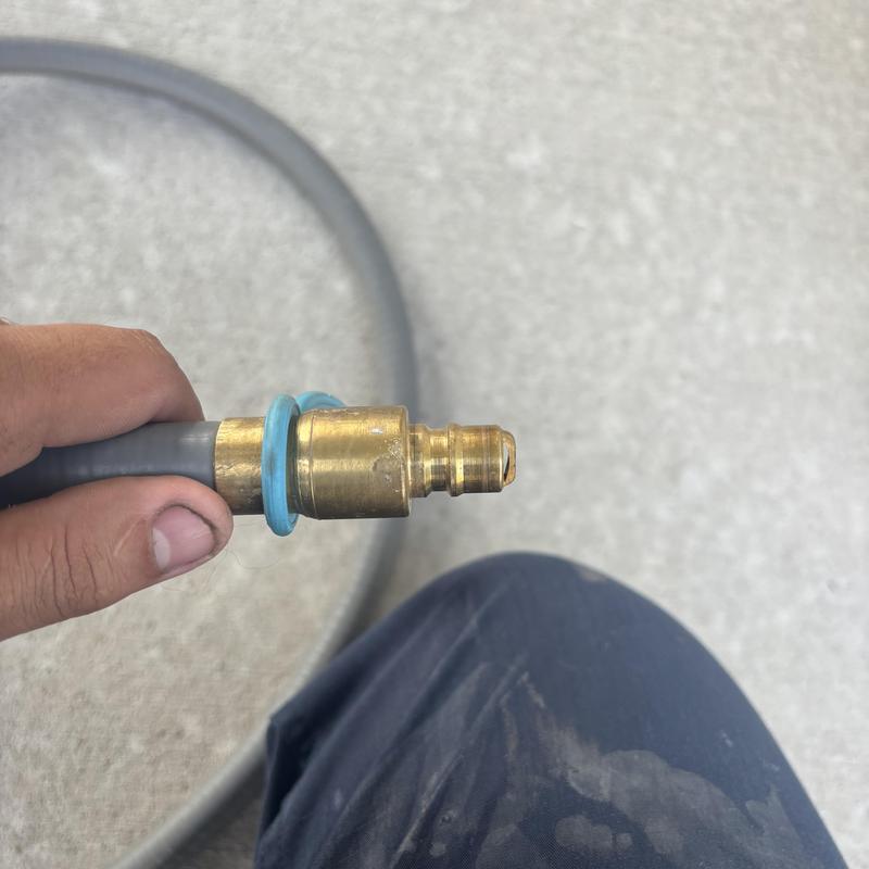 Gas grill quick disconnect fitting installation detail