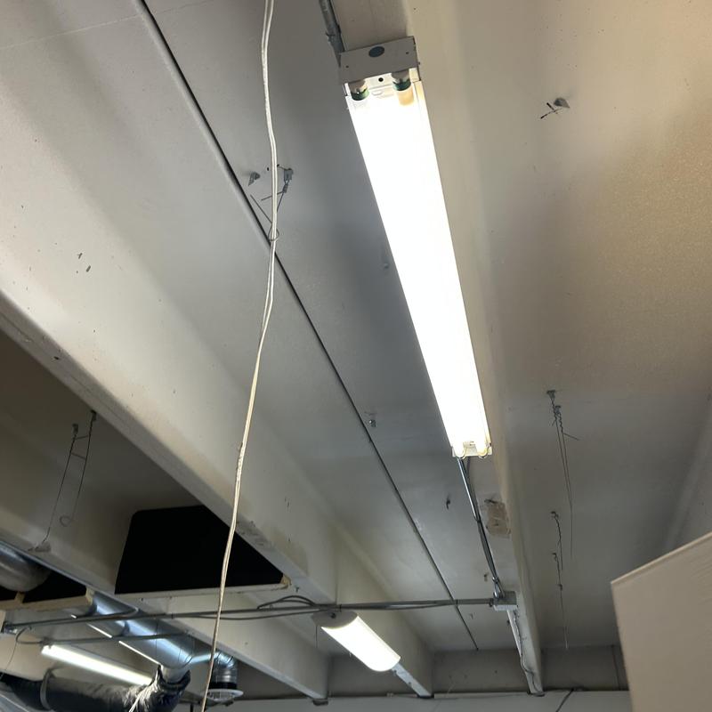 Commercial fluorescent light fixtures installation in Boise Commercial fluorescent light fixtures installation in Boise