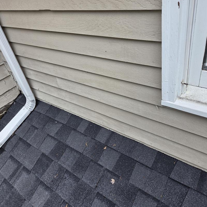 CertainTeed Landmark Pro roofing shingles with siding CertainTeed Landmark Pro roofing shingles with siding