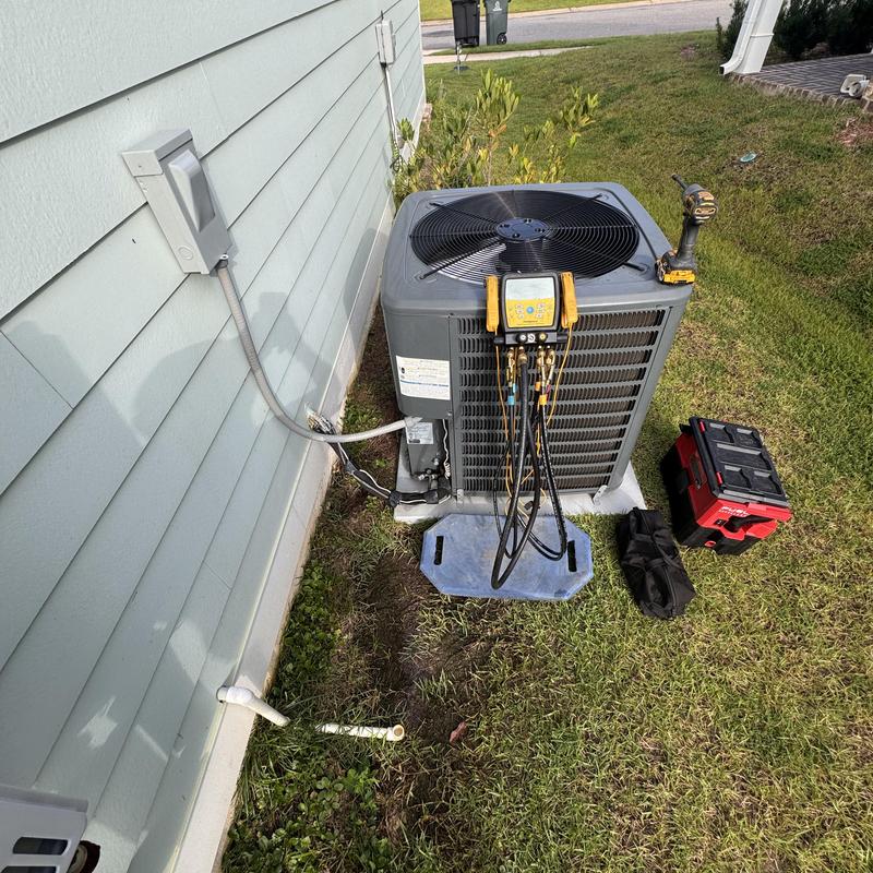 Heat pump unit with diagnostic gauges and tools