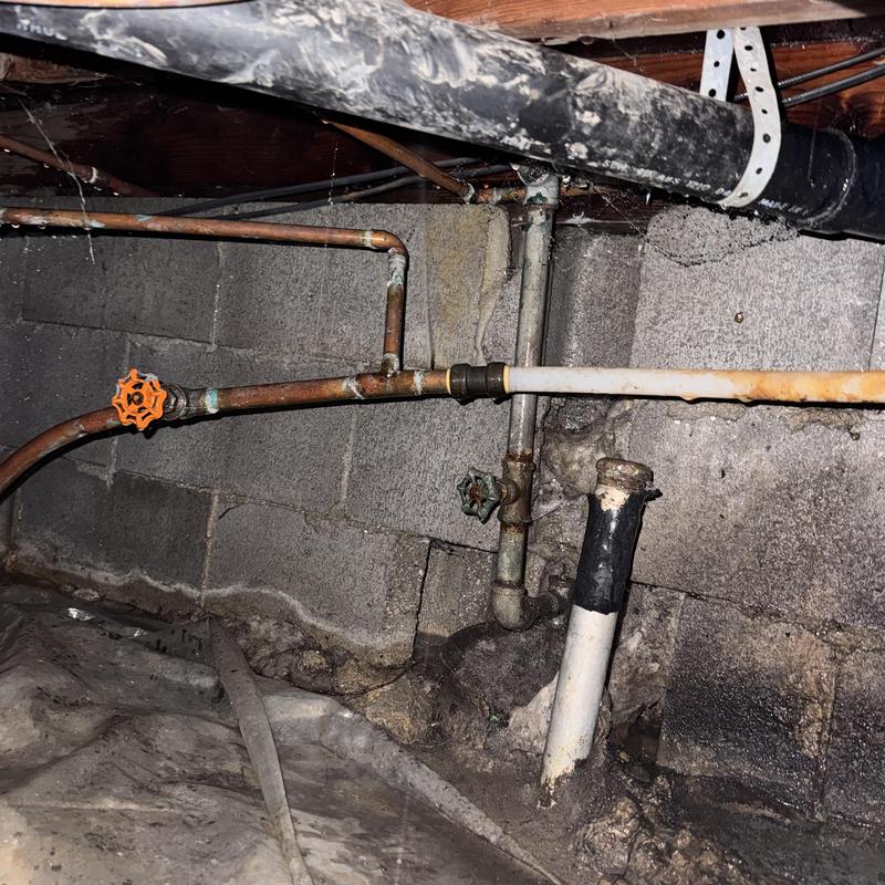Copper and PEX water lines with crawl space valves Copper and PEX water lines with crawl space valves