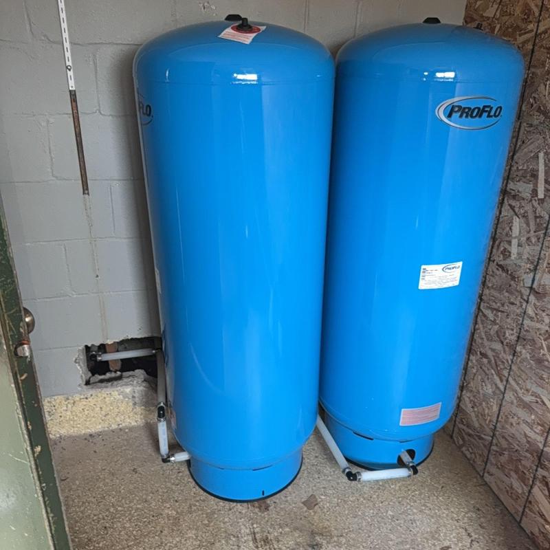Dual pressure tanks installation with new supply lines