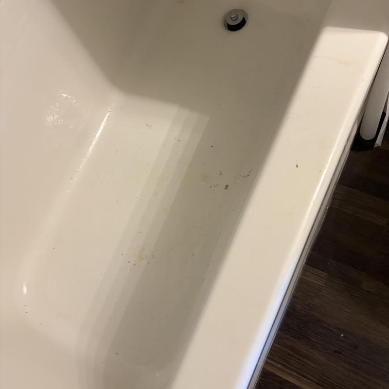 Bathtub drain and overflow inspection with shadow light Bathtub drain and overflow inspection with shadow light