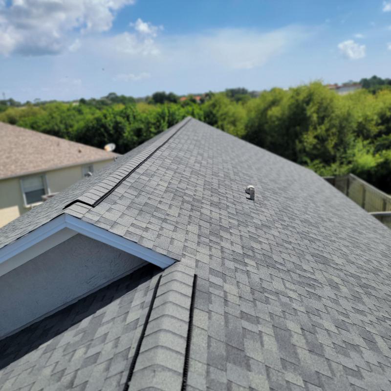Owens Corning estate shingles roof with LoOmni ridge vent Owens Corning estate shingles roof with LoOmni ridge vent