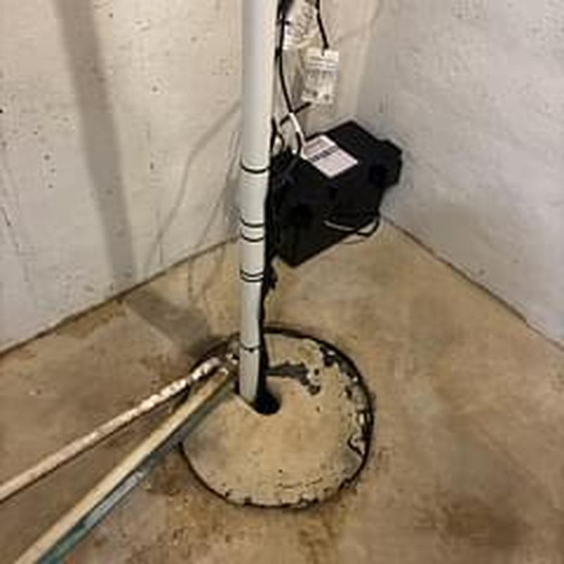 Zoeller ProPack 63 sump pump system with battery backup Zoeller ProPack 63 sump pump system with battery backup