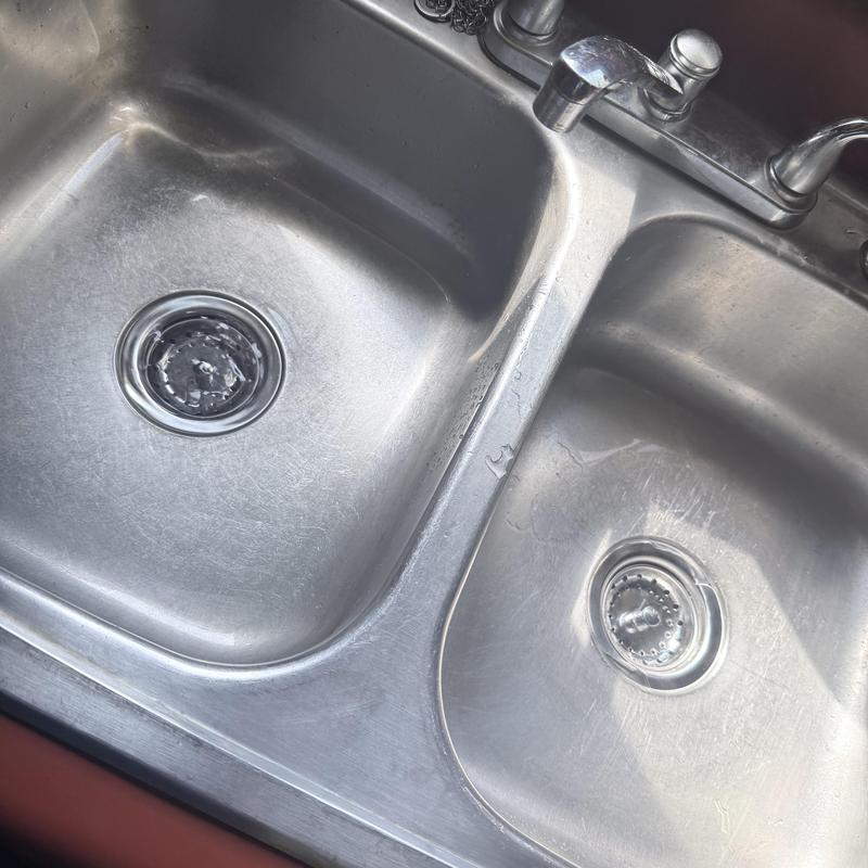 Kitchen sink drains with new strainers and faucet Kitchen sink drains with new strainers and faucet