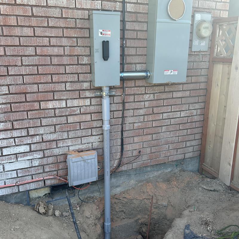 400 amp meter and disconnect with underground PVC installation 400 amp meter and disconnect with underground PVC installation
