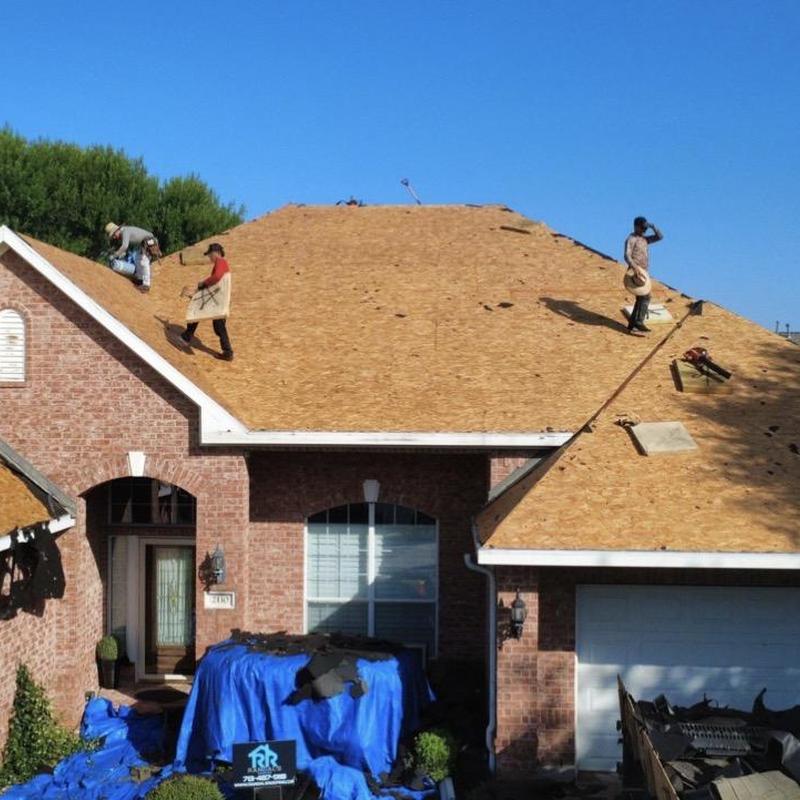 Roof decking installation on residential home in Pearland TX