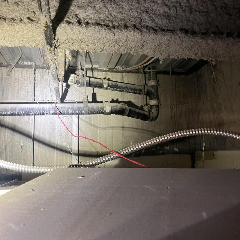 Cast iron waste drain lines in basement ceiling Cast iron waste drain lines in basement ceiling