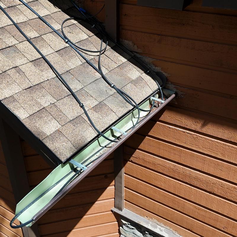 5in K-style gutters with 240V heat tape installation 5in K-style gutters with 240V heat tape installation