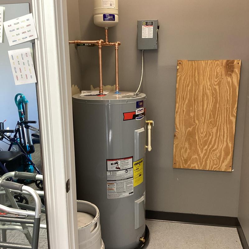 Electric water heater with new copper piping and expansion tank