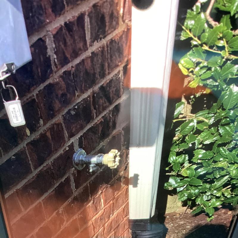 Outdoor hose bib with new flat washers installed