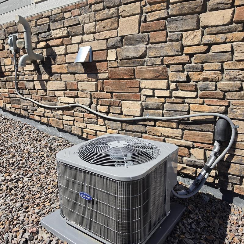 Carrier air conditioner outside unit with new capacitor Carrier air conditioner outside unit with new capacitor