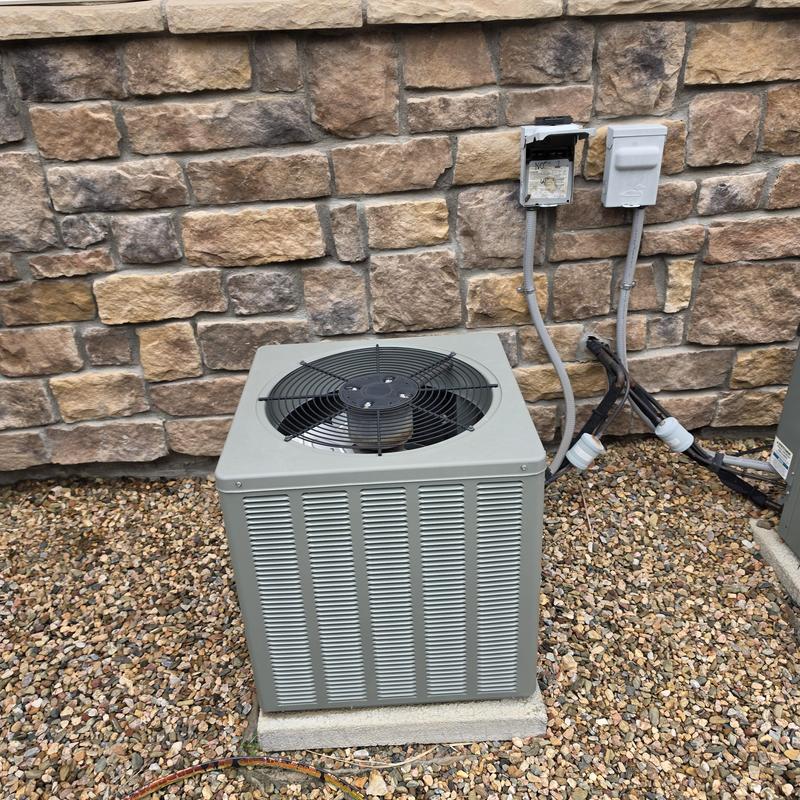 Rheem air conditioner condenser fan and capacitor unit Rheem air conditioner condenser fan and capacitor unit
