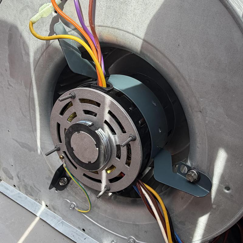 Furnace blower motor with wiring and mounting bracket Furnace blower motor with wiring and mounting bracket