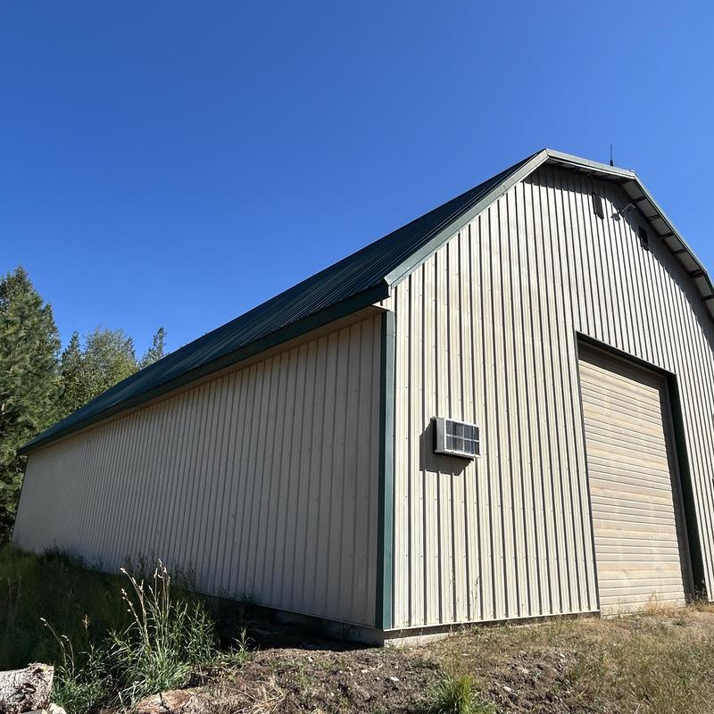 Barn roof with metal panels and screws replacement Barn roof with metal panels and screws replacement