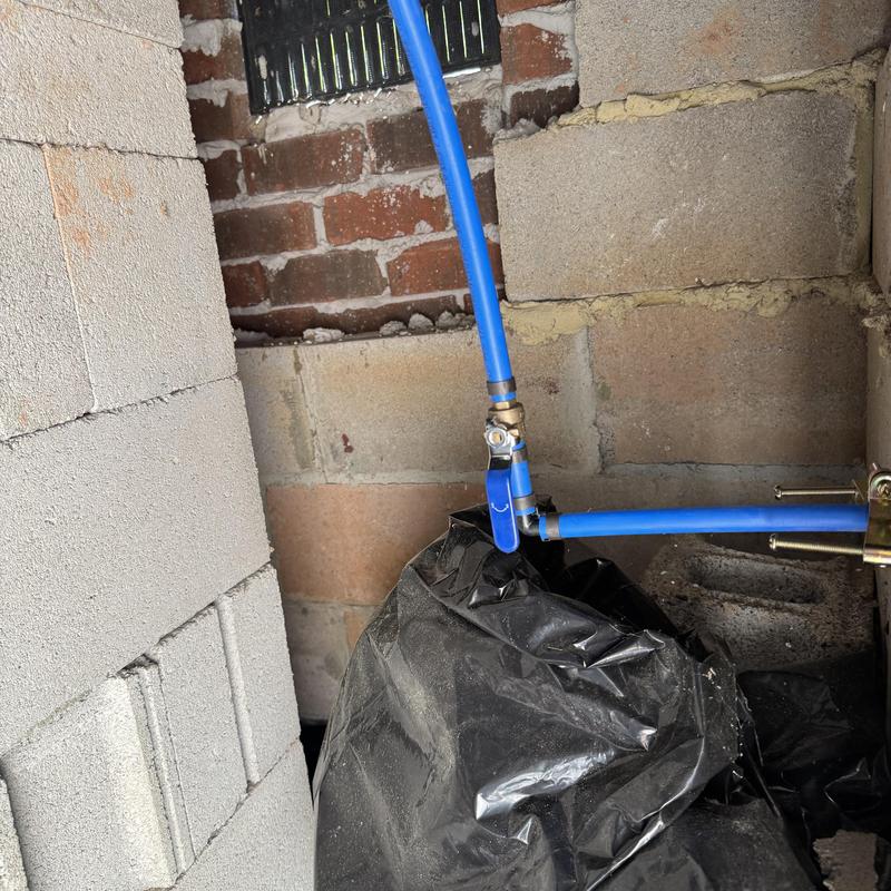 Frost proof hose bib with blue PEX piping Frost proof hose bib with blue PEX piping
