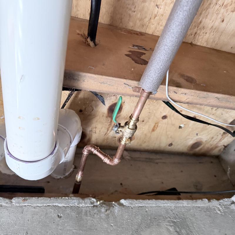 Copper silcock valve with insulation on pipes